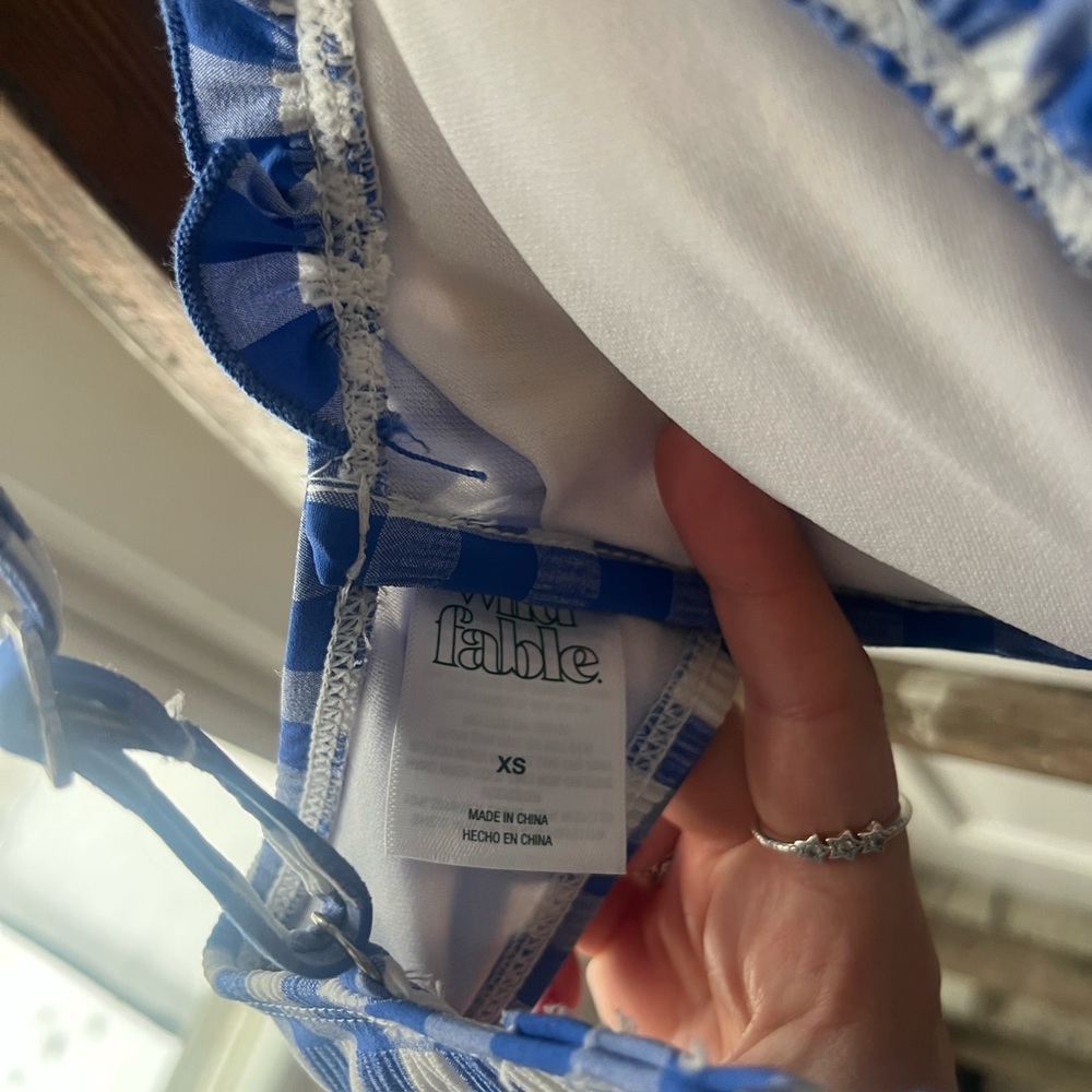 Wild Fable Blue gingham Ruffle Bikini size extra small - Picture 3 of 4